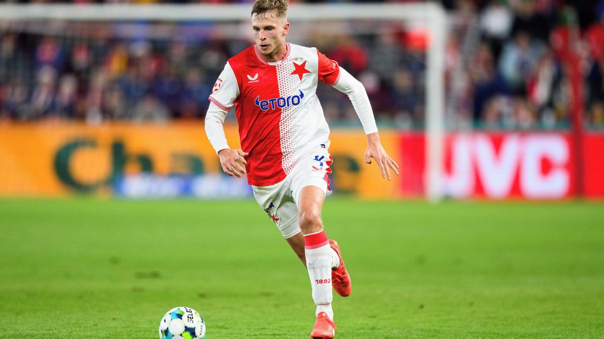 Komplikace pro Slavii. Oporu zadních řad čeká dlouhá pauza