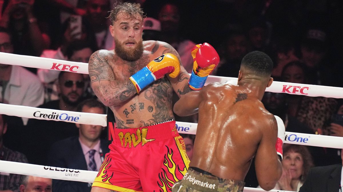 Influencer Paul si troufá na 120kilového obra. Je to hrozný boxer, říká