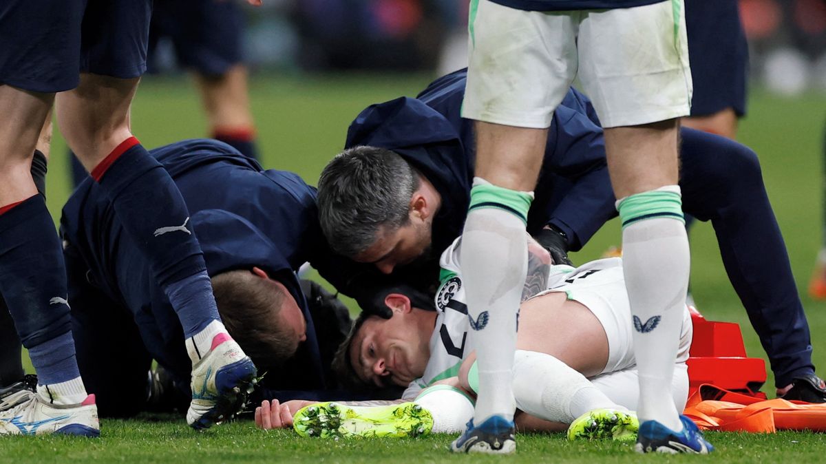 Místo penalt bezvědomí po pár sekundách na hřišti. Irský záložník z Edenu mířil do nemocnice