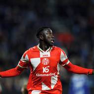 Silasův gól neplatil kvůli ofsajdu.