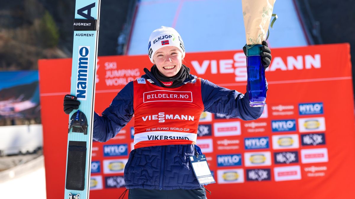 Norská skokanka Kvandalová ovládla úvodní letecký závod ve Vikersundu