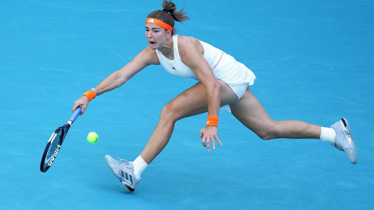 Skvělá práce českých tenistů. Lehečka vydřel výhru proti favorizovanému Fritzovi, Muchová v úžasné bitvě přetlačila Mbokovou 