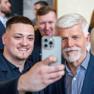 <p></p>
<p>Prezident Petr Pavel přijal sportovkyně a sportovce, kteří reprezentovali Českou republiku na zimních olympijských a paralympijských hrách, 31. března 2026, Praha.</p>
<p></p>