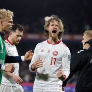 Čtyři góly zápasu padly ze standardních situací. Ten čtvrtý po hlavičce Kaspera Høgha.