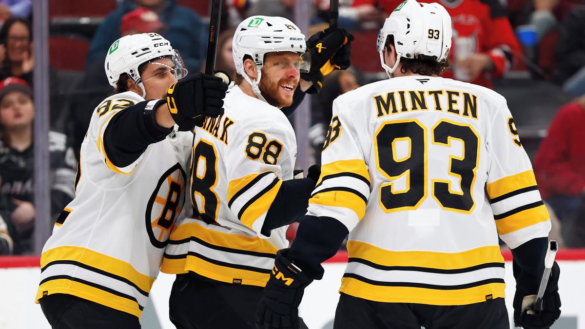 Pastrňák hvězdou zápasu, trefil se i Zacha. Boston ale nakonec padl