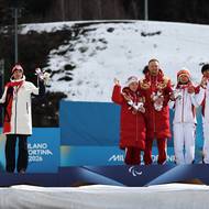 Čínská dvojice neměla s fotkou s ruskými vítězi problém, Češi na společné focení nešli