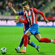 Oliver Velich ze Zbrojovky v duelu s Artisem