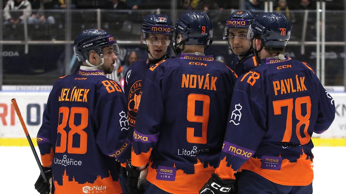 Jihlava schytala doma výprask, padl také Zlín. Obě semifinále jsou tak vyrovnána