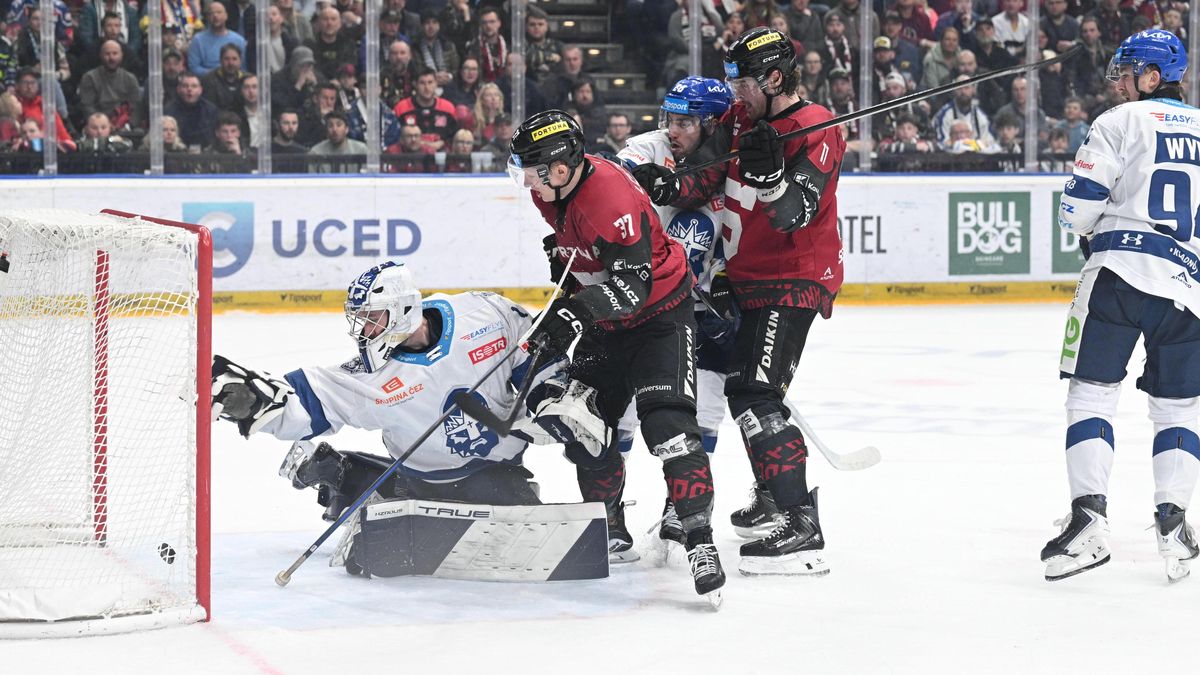 HOKEJ ONLINE: Naděje pro Spartu! Drama na Kometě, Třinec uspěl v divokém prodloužení