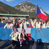 Český parabiatlonový tým slaví medaili Simony Bubeníčkové a Davida Šrůtka