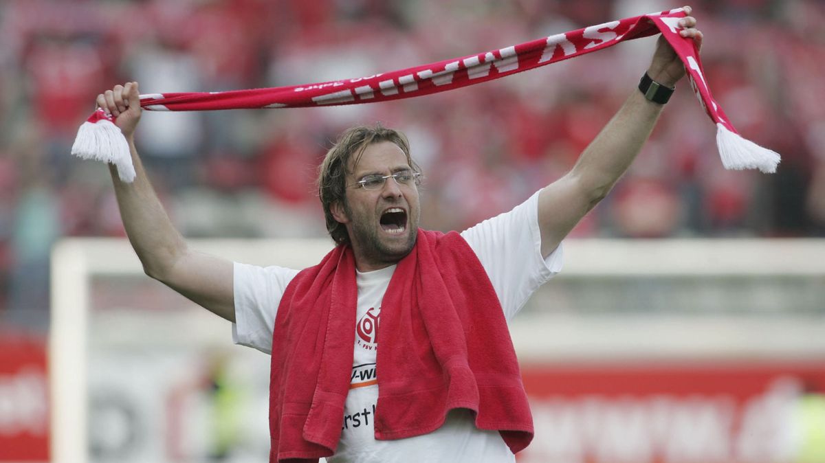 Tady je Kloppovo. Nebo ne? Slavný trenér je v Mohuči legendou, vztah ale dostal i ránu