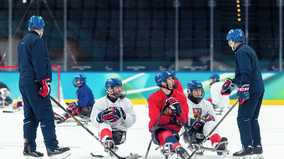 Na úvod houževnaté Japonsko. Češi zahajují cestu za vysněnou medailí
