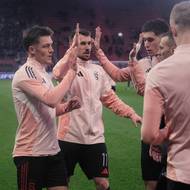 Sparťanská rozcvička v Alkmaaru.