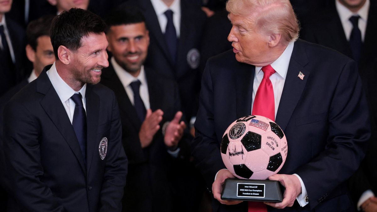 Bizarní návštěva Messiho u Trumpa. Prezident mluvil o Ronaldovi a bombardování Íránu