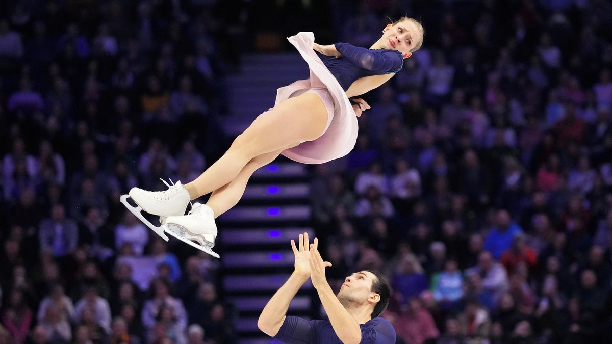 První zlato z Prahy míří do Německa, Češi při premiéře v nejlepší patnáctce