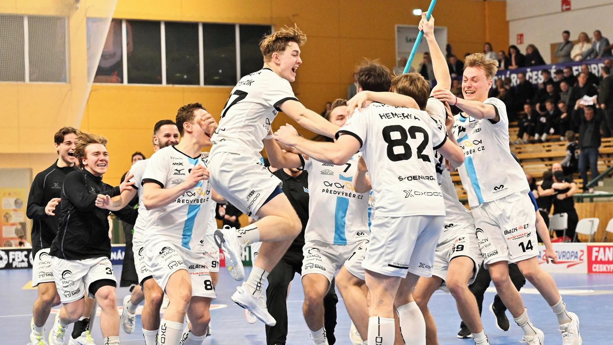 Florbalisté Mladé Boleslavi ovládli podeváté základní část