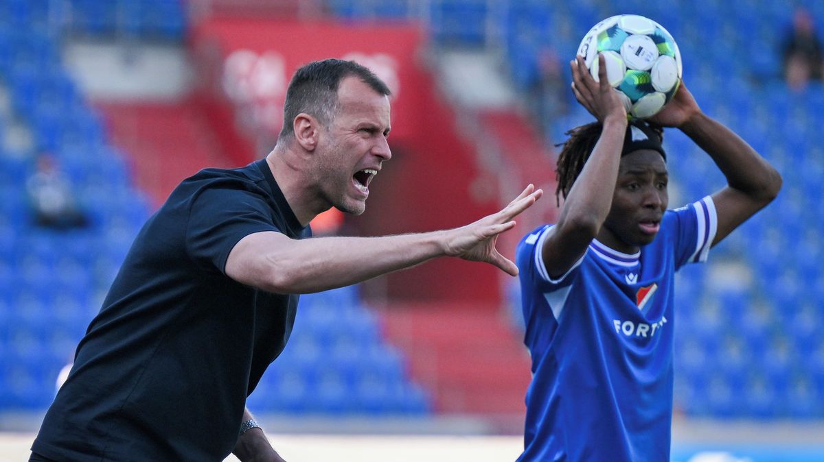 Ostuda Baníku, křičeli fandové v Ostravě. Musíme být ostřejší, hnusnější, drzejší, říkal Smetana