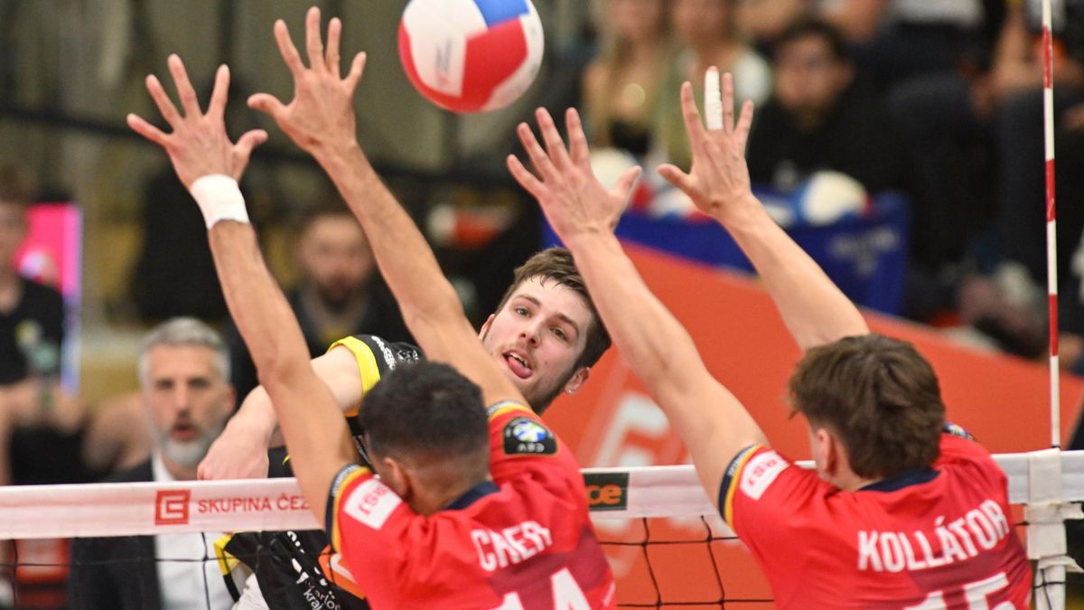 Volejbaloví Lvi vyrovnali finálovou sérii s Karlovarskem