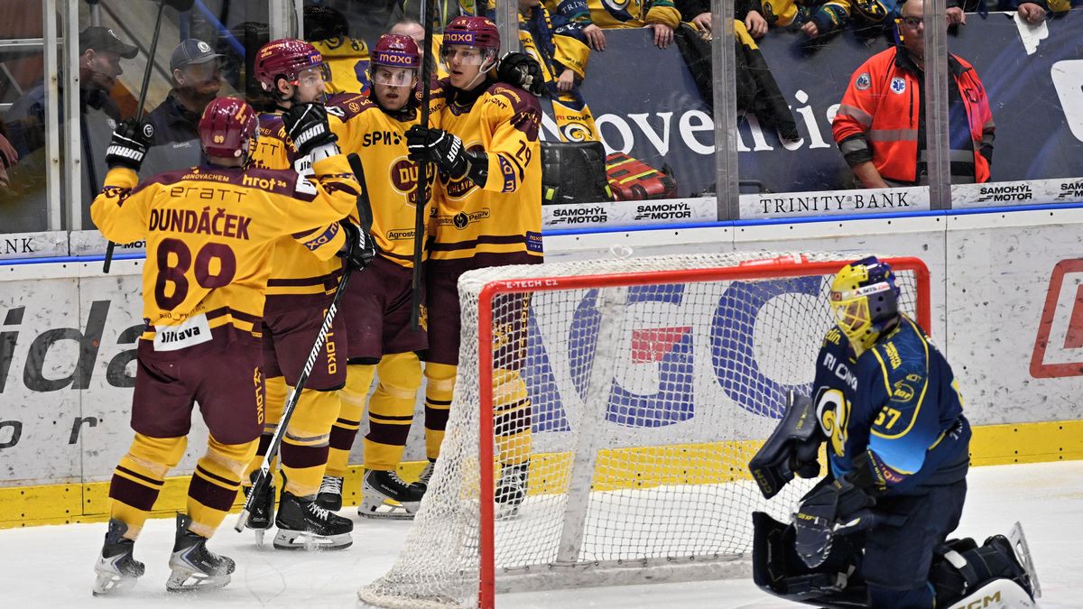 Jihlava uspěla i bez gólmanské jedničky. Duklu nezlomila ve Zlíně ani hrubka náhradníka