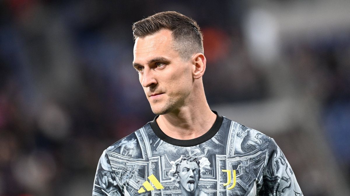 Útočník Juventusu Milik se krátce po návratu opět zranil a má po sezoně