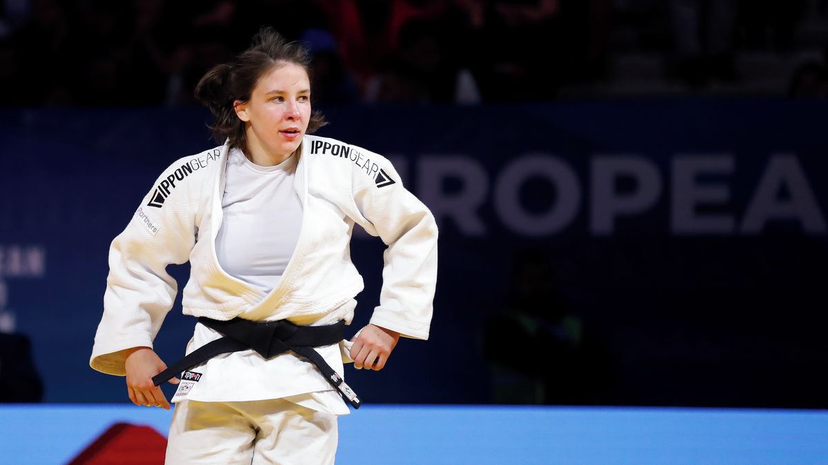 Zachová zlatý hattrick nezavrší, prohrála v prvním zápase