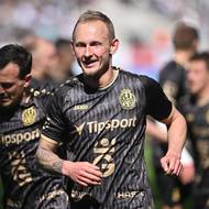 Ondřej Mihálik slavící svůj úvodní gól do sítě