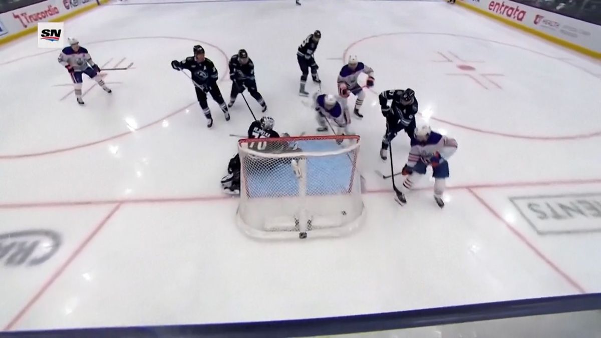 Genialita McDavida nezná hranic. Jeho úžasný gól odnesl Vejmelka