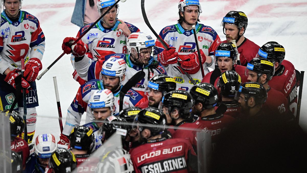 Vyhrocený závěr, fanoušci Sparty zasypali hráče kelímky. Nemáme jim to za zlé, tvrdí soupeř