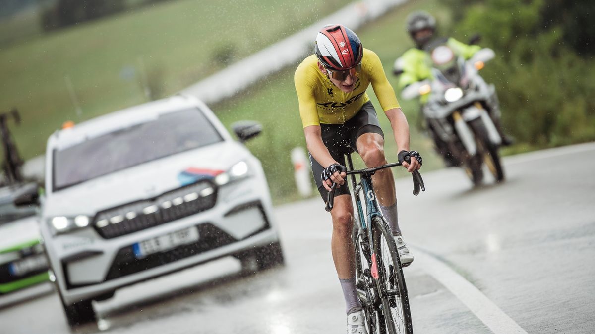 Český cyklistický talent září! Šumpík vyhrál etapu v Ardenách. Předvedl se i Bittner