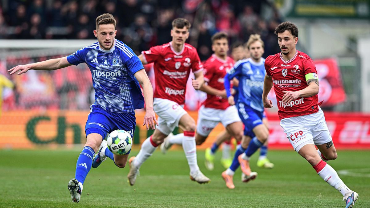 Dostali jsme tvrdé K.O.! Mohli jsme dát klidně pět branek, mrzelo Janotku po prohře v Pardubicích