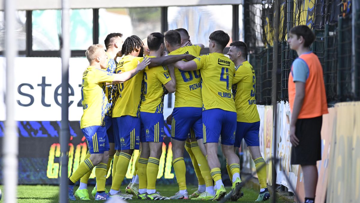 FOTBAL ONLINE: Šok pro Baník! Už prohrává. Teplice bleskově srovnaly. Spartu čeká šlágr