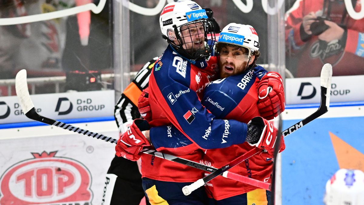 Kondelík se modlil, ať už je konec. Červenku přirovnal ke komiksové postavě