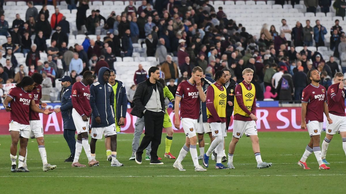 Zpátky už vás nepustíme! Fanoušci West Hamu podlehli skepsi a přišli o dramatické vyvrcholení