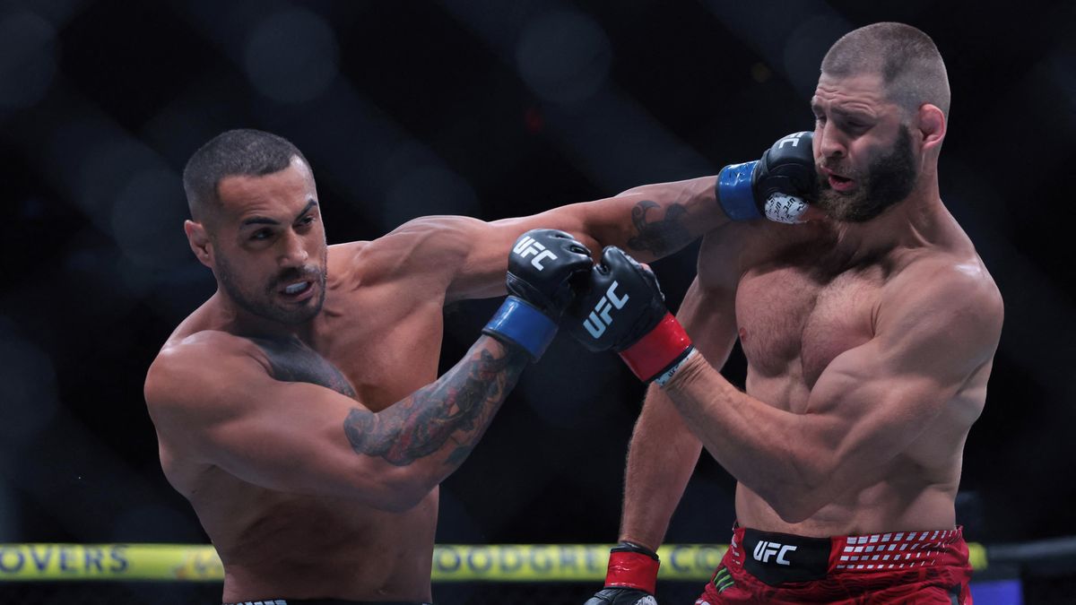 Procházka promluvil. Přišlo mi nefér bojovat se zraněným soupeřem, přiznal