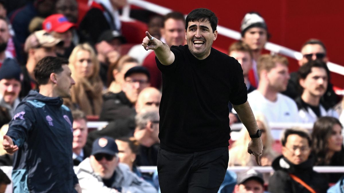 Trenér Iraola po třech sezonách skončí na lavičce Bournemouthu