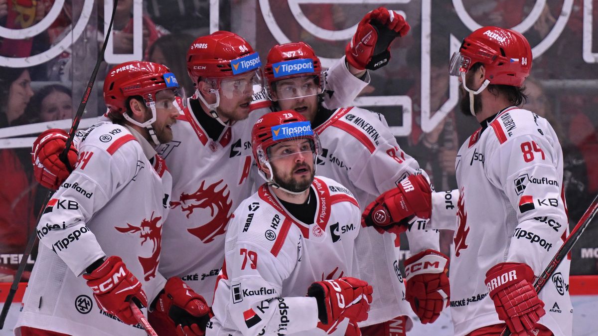 Videomomenty. Třinec zvládl prodloužení! Ve finálové sérii má první bod