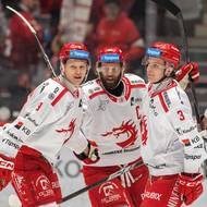 Radost Třince, zleva Matěj Kubiesa, Martin Růžička, Petr Sikora, Martin Marinčin a Marian Adámek