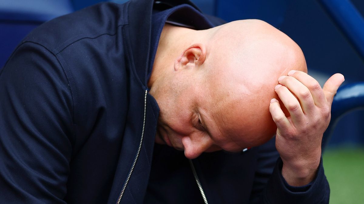 Hrozné, trapné! Debakl Liverpoolu okořenila i bizarní scéna