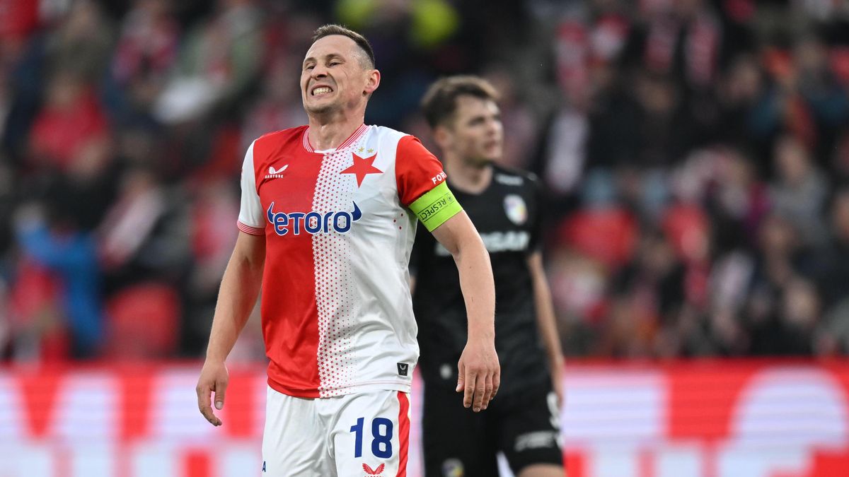 FOTBAL ONLINE: Slavia zkraje druhé půle bezzubá, Plzeň o nic lepší. Sparta těsně zvítězila. Pardubice otočily. Karviná přemohla Liberec