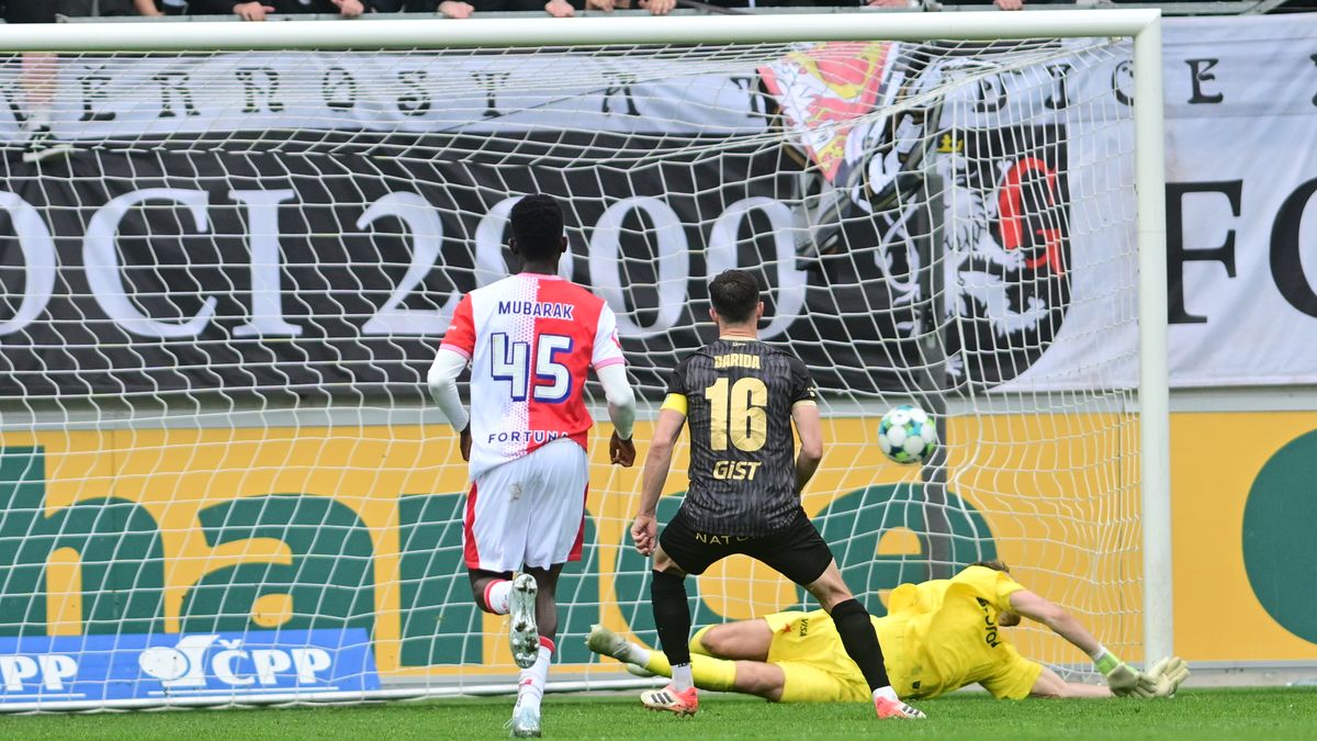 ŤUKES: Ohavná scéna v zápase Slavie. Hrozila kontumace, upozorňuje Karoch