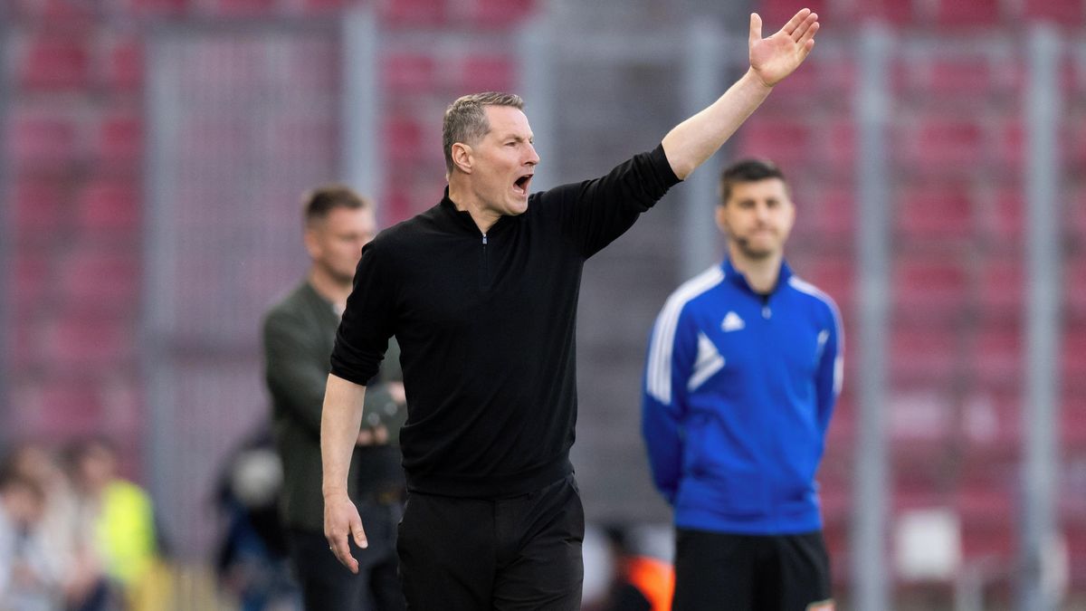 Priske smekl před Koubkem. Pak pochmurně přiznal: S Vindahlem to nevypadá dobře