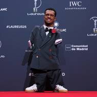 Brazilský paralympijský plavec Gabriel Araújo se svou cenou. 