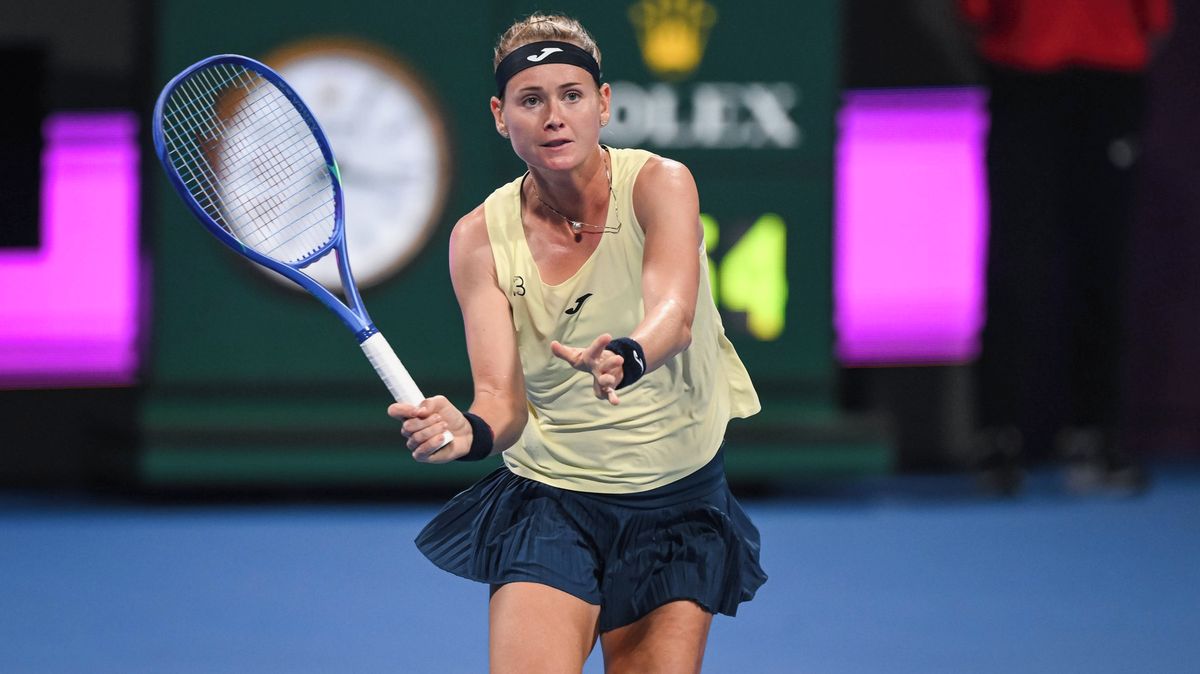 Bouzková začala drtivou výhrou