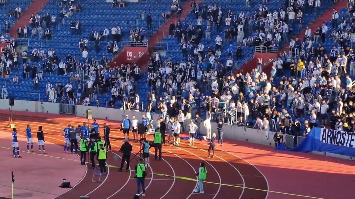 Pád na dno a bouře v Ostravě. Sundejte dresy! hřmělo stadionem