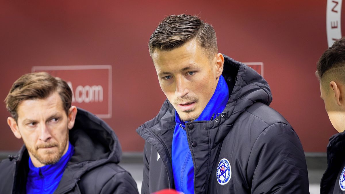 Jepičí debut opory Plzně, ani se nestihla dotknout balonu. Slováci řeší budoucnost trenéra