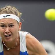 Česká dvojka proti Švýcarské olympijské vítězce rychle prohrávala 0:4 v prvním setu. 