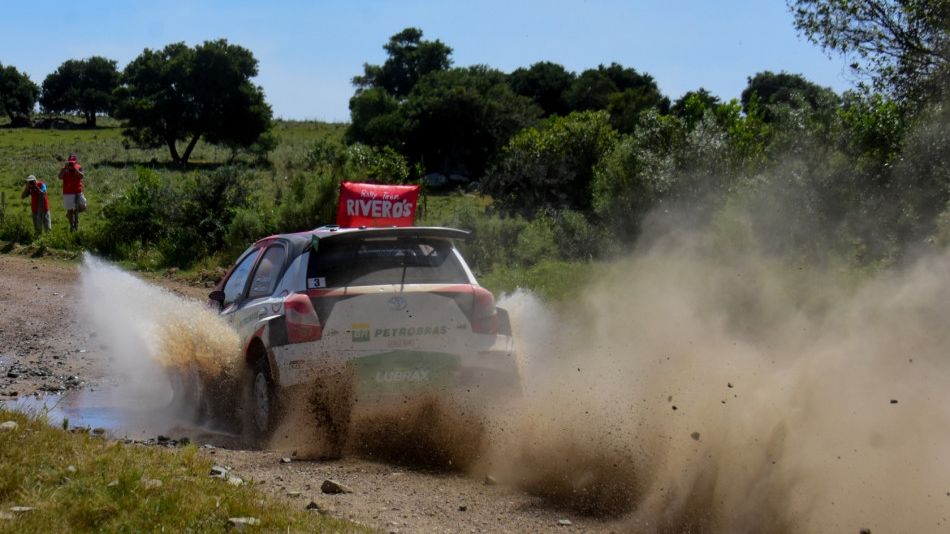 Rallye v Argentině skončila tragédií. Jeden mrtvý, dva zranění