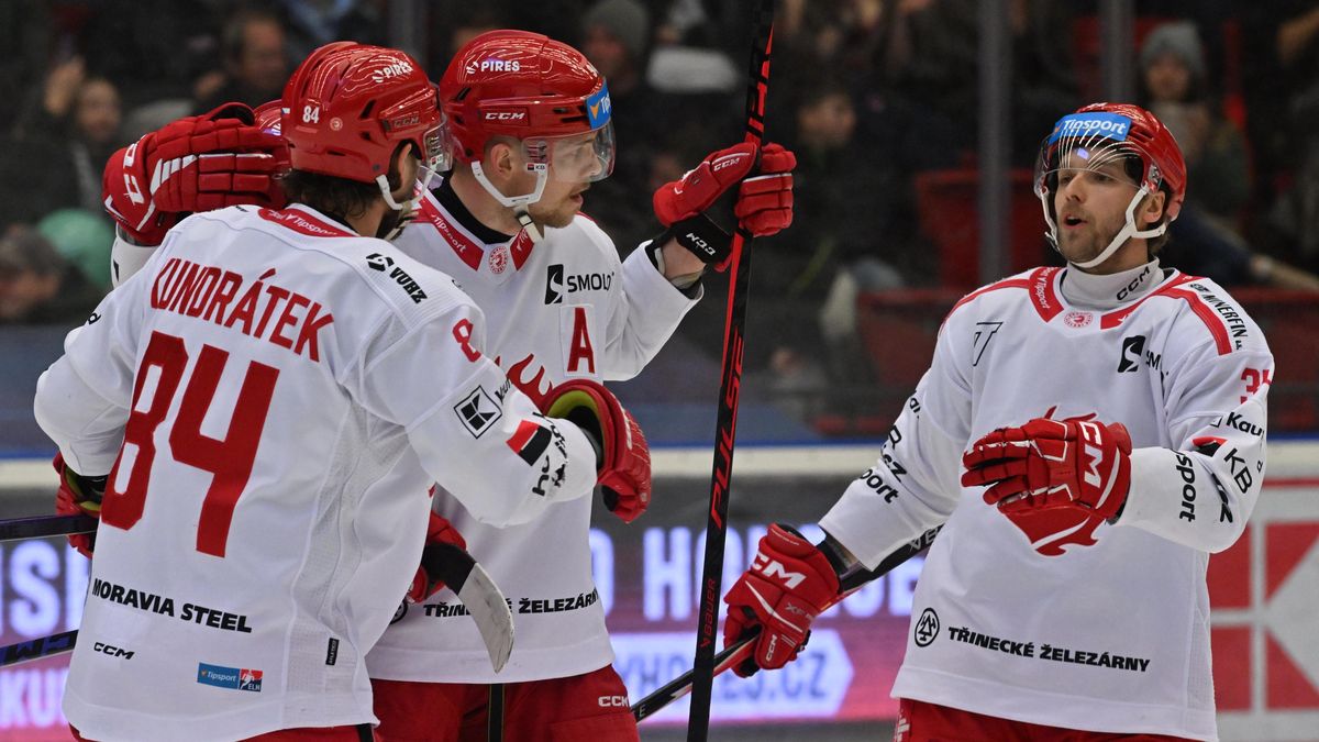 HOKEJ ONLINE: Videomomenty. Třinec ve Varech srovnal