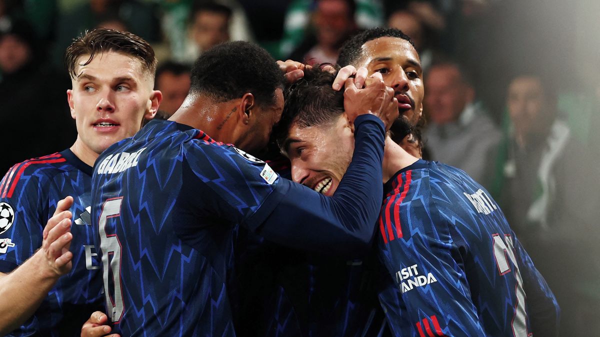 Anglie už má jisté páté místo v příští sezoně Ligy mistrů. Pojistku přidal Arsenal