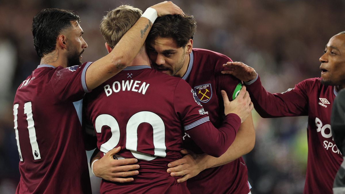 FOTBAL ONLINE: České hvězdy v Premier League proti sobě! Součkův West Ham vede